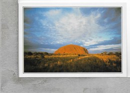 CARTOLINA NV DE AGOSTINI - AUSTRALIA - Territorio Del Nord - Il Monolito Di Ayers Rock - Vedute Dal Mondo - 10 X 15 - Non Classificati