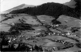 CPSM Dentellée - CHEVENOZ (74) - Vue Aérienne Du Bourg En 1963 - Chevenoz