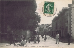 53 - Villaines-la-Juhel (Mayenne) - Rue Saint-Nicolas - Villaines La Juhel