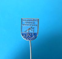 CROATIAN KAYAK & CANOE FEDERATION Old Pin Badge Kayaking Canoeing Kayac Kajak Kayacing Kajaking Canoa Paddel Kanu Canoes - Canoë