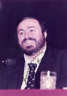 Musik / Oper Luciano Pavarotti Foto 29 X 22 Cm Mit Unterschrift I-II - Unclassified