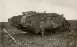 Panzer (WK I) Foto AK I-II (keine Ak-Einteilung) Réservoir - Guerre 1914-18