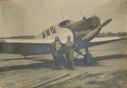 Flugzeug Junkers Julius Becker Mit Pilot Baur 1925 Foto Auf Karton 28 X 19,5 Cm I-II Aviation - 1939-1945: 2nd War