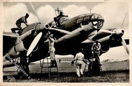 Flugwesen WK II He 111 K  WK II   Foto AK I-II Aviation - 1939-1945: 2a Guerra