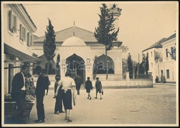 Cca 1930-1940 Trebinje, Mecset és üzlet, Hátoldalon Feliratozott Fotó, 12×17 Cm / Trebinje, Mosque, Photo - Altri & Non Classificati