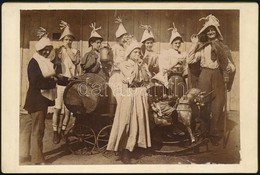 Cca 1910 A Kassai (Felvidék) Beller Család Szüreti Mulatságán Készült Keményhátú Fotó, 11×16 Cm - Other & Unclassified