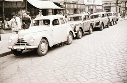 Cca 1958 Régi Autók A Taxi állomáson és A BNV-n Kiállítva, 5 Db Szabadon Felhasználható, Vintage Negatív, 24x36 Mm - Other & Unclassified