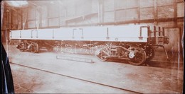 Cca 1900 Waggongyár Gy?r, Vonatkocsi, Fotó, Felületén Törésnyomokkal, 15,5x29,5cm - Other & Unclassified