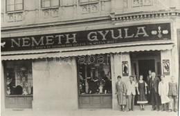 * T2 Gy?r, Németh Gyula Sz?cs és Sz?rmeáru üzlete, Csoportkép. Photo - Unclassified