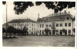 T2 Naszód, Nasaud; F? Tér, Városháza, Községi Vendégl?, étterem, üzletek / Main Square, Town Hall, Restaurant, Shops - Non Classificati