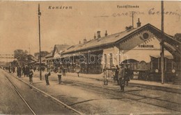 T2/T3 Komárom, Komárno; Vasútállomás, Vasutasok. Szathmáry B. Kiadása / Railway Station, Railwaymen (fl) - Unclassified