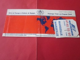 BILLET EMBARQUEMENT AVION AIR FRANCE  TITRE TRANSPORT TICKET LIGNE AERIENNE MARSEILLE / POINTE A PITRE GUADELOUPE 1988 - Europe