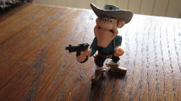 LUCKY LUKE  FIGURINE  JOE ARME A LA MAIN   MORRIS - Lucky Luke