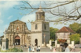 Marin- L'église -la Place Et La Statue Du Dr Duquesnay-cpsm - Le Marin