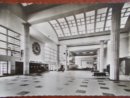 75 - PARIS - Aéroport De Paris Le Bourget - Le Grand Hall. (CPSM Rare) - Luchthaven