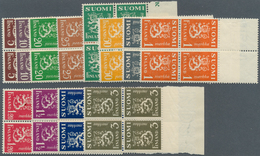 13536 Finnland: 1930/1932, 3 Postfrisch/ungebrauchte 4-er Block-Sätze Mit Mi.Nr.: 143/154 Fast Alle Mit Ra - Lettres & Documents