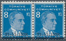 16346 Türkei: 1938, Pair 8 Krs. Light Blue Atatürk Mourning Issue, Mint Never Hinged, Very Fine And Rare S - Lettres & Documents