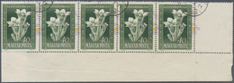 16414 Ungarn: 1950, Hungarian Flora 40 F., Horizontal Strip Of 5 With Variety "colour Violet And Yellow In - Lettres & Documents