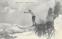 Sports D'Hiver - Skieurs, Un Saut à Ski - Carte C.V. N° 258 - Sports D'hiver