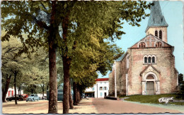 79 BRIOUX SUR BOUTONNE - La Place Du Champ De Foire Et L'église - Brioux Sur Boutonne