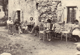 Villard De Lans En 1948,famille Du Village,fille Accordéoniste,jouant De L'accordéon,famille De Paysans De L'époque - Unclassified