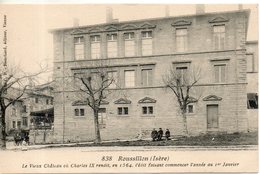 Delcampe - 38. Roussillon. Le Vieux Chateau - Roussillon