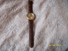 Montre à Quartz  Homme Guy De VINTAL Bracelet Cuir - Horloge: Modern