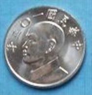 Taiwan 2014 NT$5.00 Chiang Kai-shek CKS Coin - Taiwán