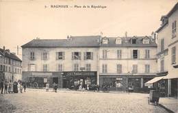 92-BANEUX- PLACE DE LA REPUBLIQUE - Bagneux