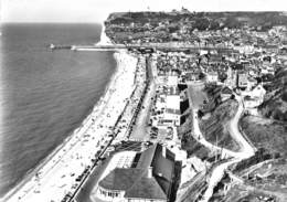 76-FECAMP-LE CASINO ET LA PLAGE VUE DU CIEL - Fécamp