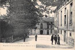 PARIS- 75013- PROPIETE DE LA STE DE SECOURS MUTUELS DE LA MANUFACTURE DES GOBELINS LA COUR COLBERT ET L'ANCIENNE CHAPELL - Arrondissement: 13