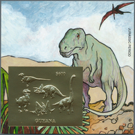 25689 Thematik: Tiere-Dinosaurier / Animals-dinosaur: 1993, Guyana. Lot Of 100 GOLD Dinosaur Blocks Contai - Preistorici