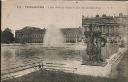 Versailles L Aile Nord Du Palais Le Jour Des Grandes Eaux - Versailles