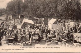 L'Hermenault : La Place Du Marché - L'Hermenault