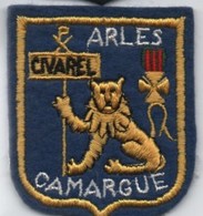 Ecusson Tissu Ancien /Arles/Civarel /Camargue/ Vers 1950-1960   ET193 - Escudos En Tela