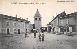 Saint Etienne Sur Chalaronne      01    La Place    (voir Scan) - Zonder Classificatie