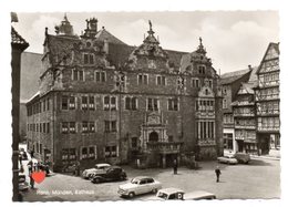16089-LE-ALLEMAGNE-Hann. Münden,Rathaus-------------animée-voitures - Hannoversch Münden