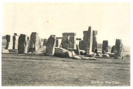 (850) Older Postcard - Stonehenge - Stonehenge