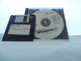 Cd Microsoft Windows 95 Con Funzionalità Aggiuntive Usb Con Disco Ripristino - CD