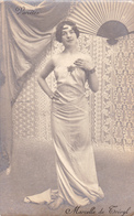 Carte Photo ,MARCELLE DE TREVYL EN 1900,FEMME DU MONDE,STAR,SEXY,VARIETES, ROBE CROQUANTE,BRUNE - Pin-Ups