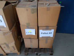 29936 Nachlässe: PALETTE 7 - Reichhaltiger Bestand Von Losen Marken In Etlichen Kartons, Eine Ganze Palett - Lots & Kiloware (min. 1000 Stück)
