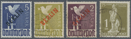 32492 Berlin: 1949/1990, Anfangs Gemischt Angelegte Sammlung Im Leuchtturm-Vordruckalbum Ohne Block 1 Komp - Other & Unclassified