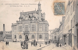 ¤¤  -  ARCUEIL - CACHAN   -  Place De La République Et L'Hôtel De Ville   -   ¤¤ - Cachan