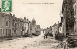 CPA - MONTHUREUX-sur-SAÔNE (88) - Aspect De La Rue De L'Eglise En 1925 - Monthureux Sur Saone