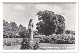 Bussum, Verzetsmonument Dr. Fr. V. Eedenweg - Bussum