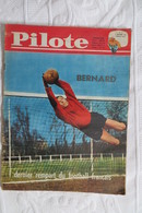 Pilote 111 Football Bernard - Pilote