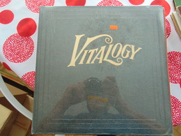 Pearl Jam -Vitalogybrand New Sealed Copy) - Hard Rock & Metal