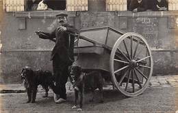 Ville D'Avray   Sur L'affiche  92  Salle Des Fêtes  Livreur Ambulant  Et Son Attelage De Chiens  (Carte Photo Voir Scan) - Ville D'Avray