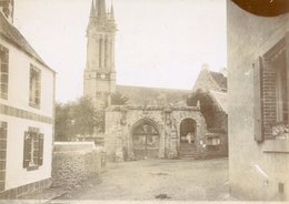 SAINT JEAN DU DOIGT *** ENTREE DU CIMETIERE ET L EGLISE **** PHOTO ANCIENNE **** - Saint-Jean-du-Doigt