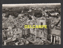 DF / 12 AVEYRON / VILLEFRANCHE-DE-ROUERGUE / VUE AÉRIENNE DE LA COLLÉGIALE ET DE LA PLACE N-D / CIRCULÉE EN 1960 - Villefranche De Rouergue